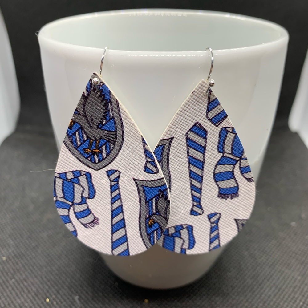 ⭐️2 FOR $10⭐️ ravenclaw scarves